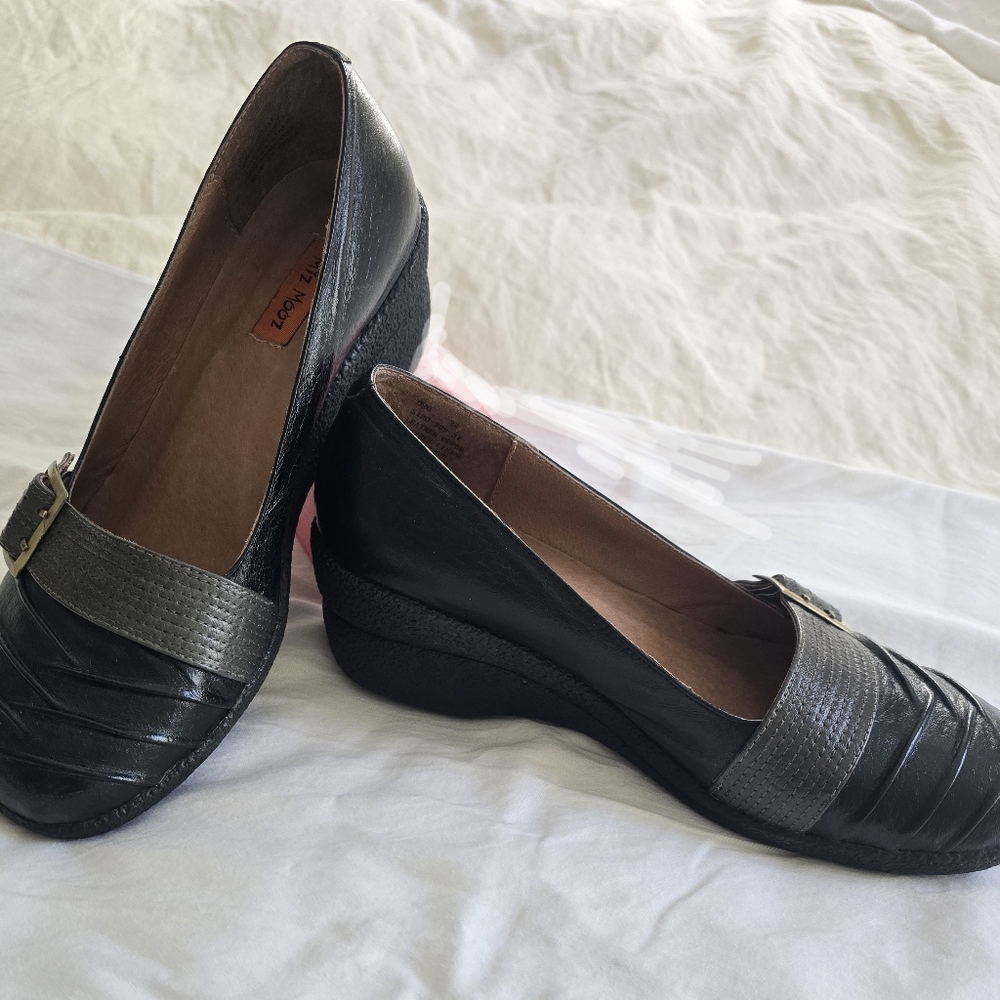 Miz Mooz Oro Wedge Pump. Gumdrop sole.